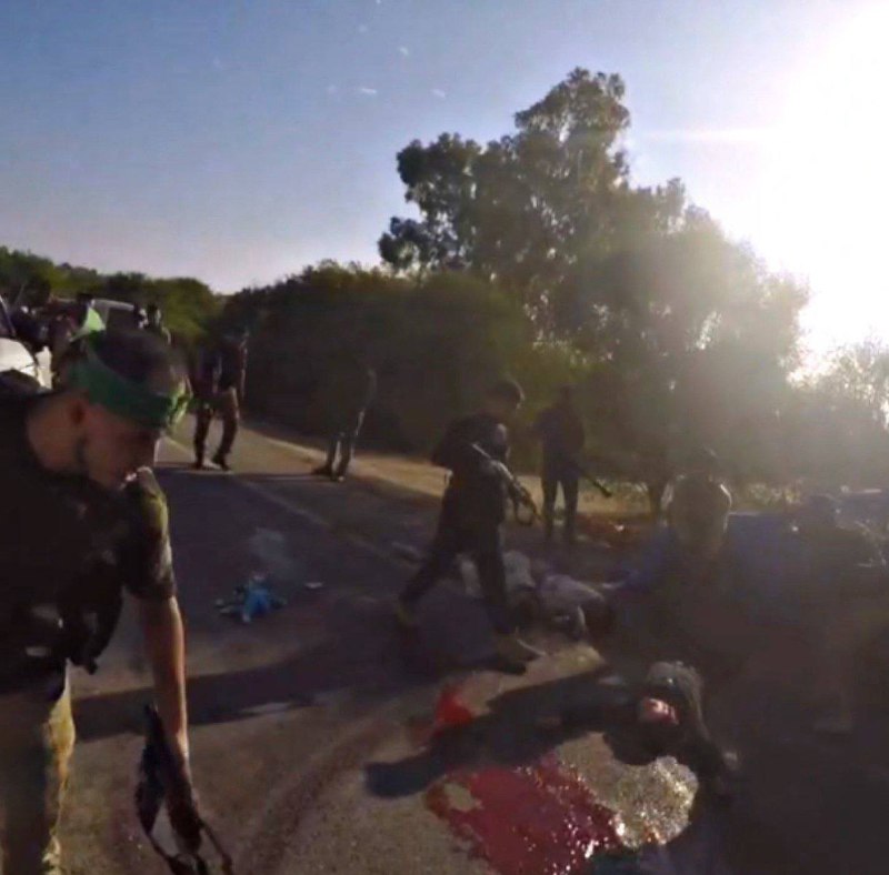 #俄罗斯🇷🇺，🇨🇳中国“拒绝谴责哈马斯焚烧人民”俄罗斯和中国拒绝谴责哈马斯因在音乐会上枪杀无辜平民活活烧死她们，强奸了数百人质的妇女和女孩，”大使说