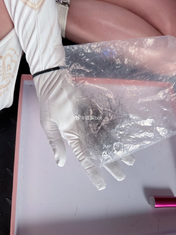 B站网红“阿薰kaOri”在线 #剃毛 ，并发起毛毛抽奖，结果惨遭B站封禁半年！感谢家人们投稿！B站网红“阿薰kaOri”在线 #剃毛 ，并发起毛毛抽奖，结果惨遭B站封禁半年！感谢家人们投稿！