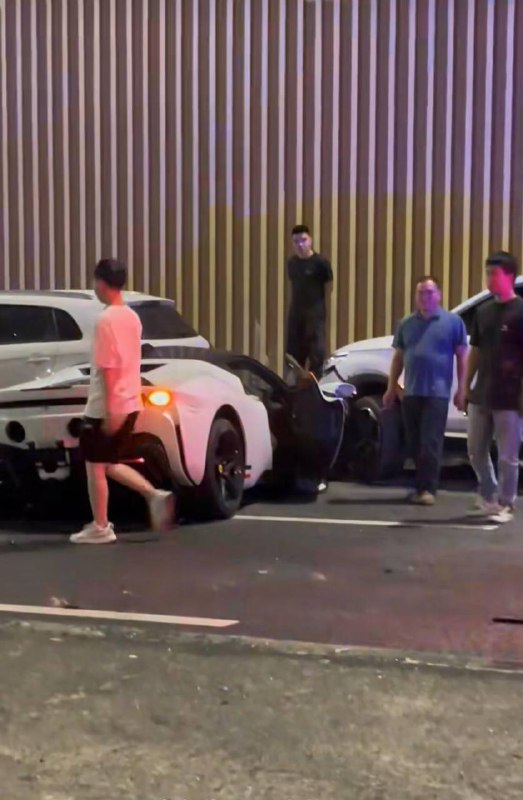 5月11日深圳新区大道往羊台山方向 #法拉利 #车祸5月11日深圳新区大道往羊台山方向 #法拉利 #车祸