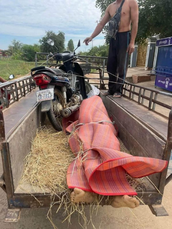 泰军在柬埔寨战场上使用集束弹药，柬埔寨要求《集束弹药公约》缔约国谴责之柬埔寨地雷行动管理局向在万象举行的《集束弹药公约》第三次审议大会主席，报告了泰国集束弹药对平民和柬埔寨社区的影响