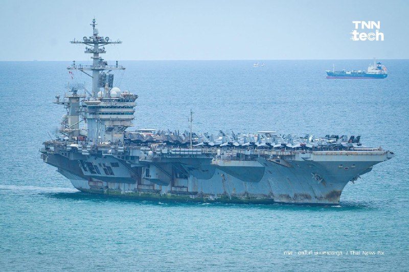 “亚伯拉罕·林肯”号航空母舰于9月2日抵达泰国林查班港，此前已连续在海上航行286天，锈迹斑斑，创下美国海军现代史上的纪录