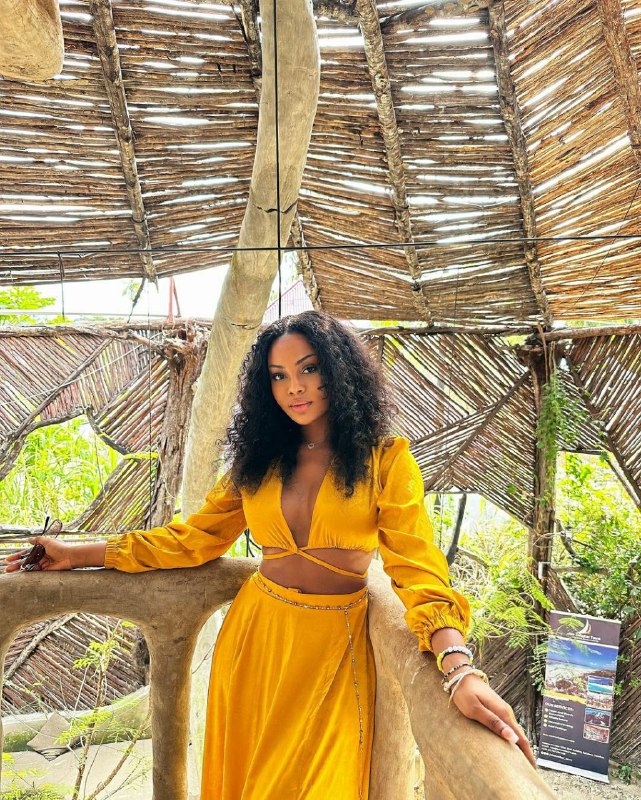 科特迪瓦ins网红 Marie Paule Adje#非洲 #网红 #黑妹by 匿名投稿科特迪瓦ins网红 Marie Paule Adje#非洲 #网红 #黑妹by 匿名投稿