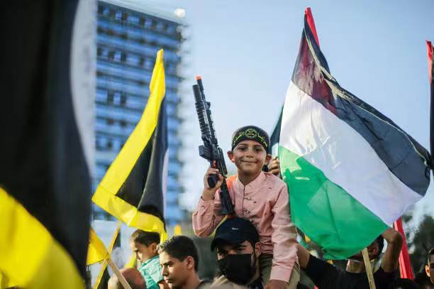 #加沙的儿童，其中大多数是在哈马斯掌权后出生的，巴勒斯坦🇵🇸老百姓知道 这些孩子很快就会死去，加入他们已经被杀害的同龄人