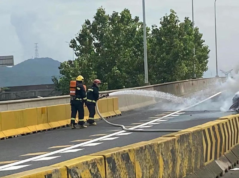 人民网报道 #正能量！人民网报道 #正能量！