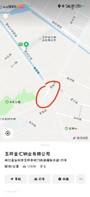 #张雪820RR 本来想租一辆摩托车装逼的，结果撞了！感谢家人们投稿！#张雪820RR 本来想租一辆摩托车装逼的，结果撞了！感谢家人们投稿！