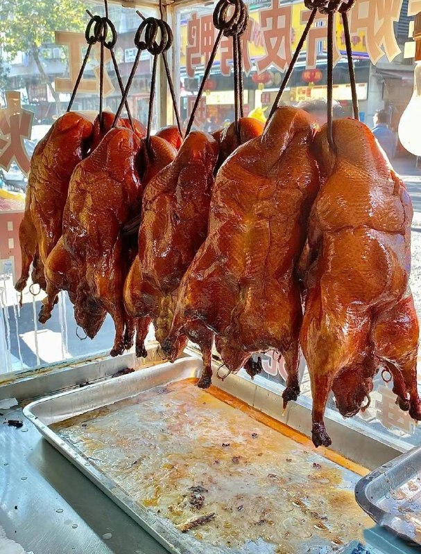 烧鸭 #科技与狠活 色素加25元冰冻白条鸭就是这样制作的by 匿名投稿烧鸭 #科技与狠活 色素加25元冰冻白条鸭就是这样制作的by 匿名投稿