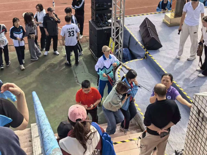 11月12日 广东 佛山 三水中学，学校在举办校运会时，一女子被 弓箭 射穿脸部 #穿刺感谢家人们投稿！🌸 投稿  👉 交流群  💬 备用群  🍒 VPN群11月12日 广东 佛山 三水中学，学校在举办校运会时，一女子被 弓箭 射穿脸部 #穿刺感谢家人们投稿！🌸 投稿  👉 交流群  💬 备用群  🍒 VPN群