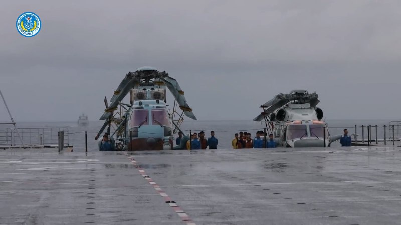 075 055 两攻编队，Z-20J 首次亮相台海演练感谢家人们投稿！075 055 两攻编队，Z-20J 首次亮相台海演练感谢家人们投稿！