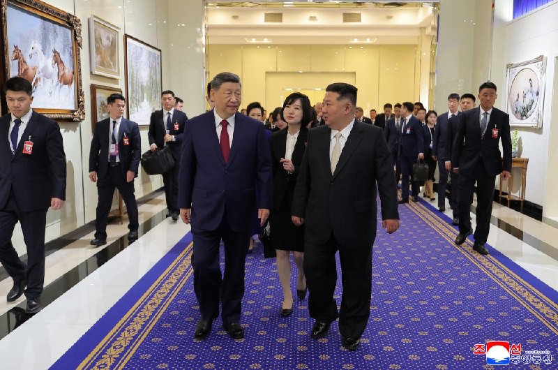 昨晚在朝鲜木兰馆举行欢迎宴会官图 #习主席 访问朝鲜 🇰🇵感谢家人们投稿！昨晚在朝鲜木兰馆举行欢迎宴会官图 #习主席 访问朝鲜 🇰🇵感谢家人们投稿！