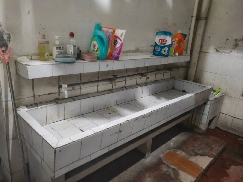 衡师老校区 28 人寝实拍 #衡阳师范学院感谢 投稿！衡师老校区 28 人寝实拍 #衡阳师范学院感谢 投稿！