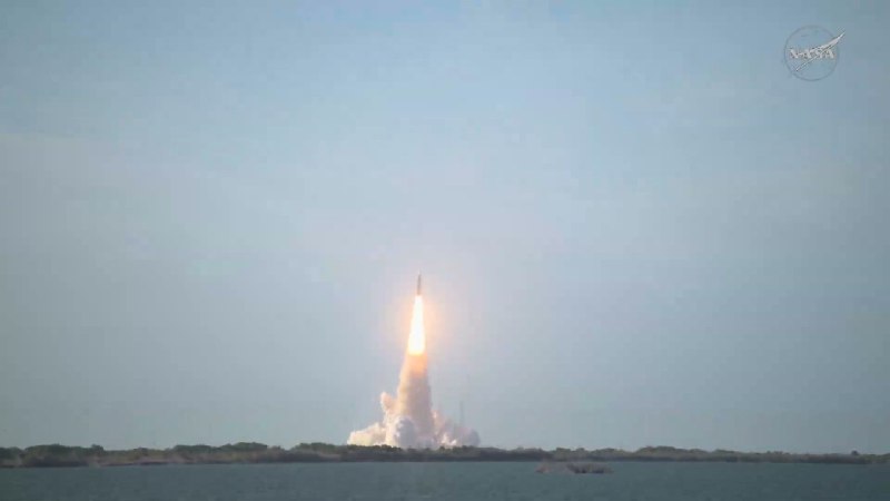 NASA 阿尔忒弥斯 2 号载人掠月任务成功发射美国 东部时间 4 月 1 日 18:24（北京时间 4 月 2 日 06:24），搭载 Artemis II（阿尔忒弥斯 2 号）任务的 SLS Block 1 运载 火箭 在佛罗里达州肯尼迪航天中心 LC-39b 发射台成功点火升空