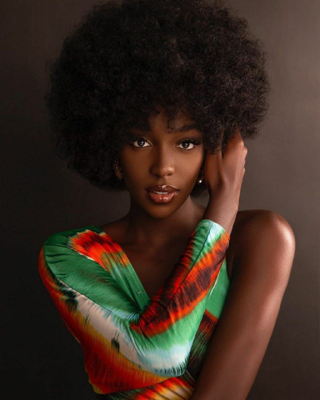 来自科特迪瓦的美女#美女 #科特迪瓦 #模特by 匿名投稿来自科特迪瓦的美女#美女 #科特迪瓦 #模特by 匿名投稿