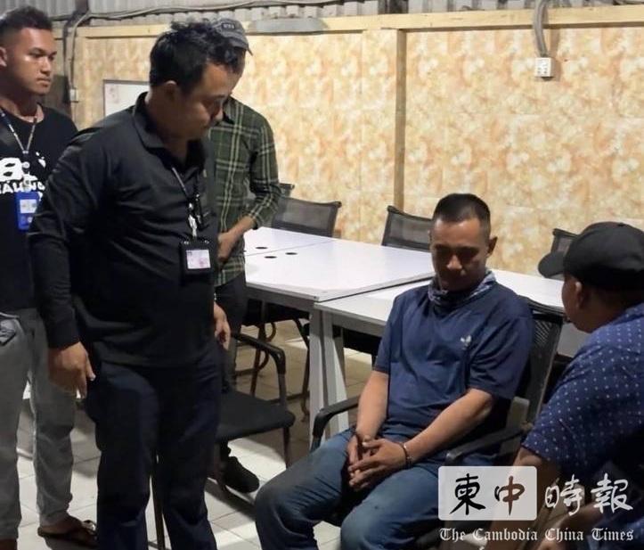 中国女医生在柬埔寨遭性侵遇害一名中国籍女医生昨日（12日）下午在金边市朗哥区一间诊所内遇害，警方已拘捕一名柬埔寨籍男性嫌犯，目前正依法展开调查