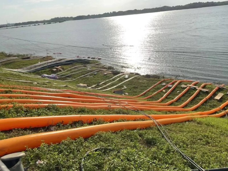 7月9日 #华容团洲 另一侧抽水，抢险款用不完，根本花不完！领导为了钱这些人敢想敢做！先放水再抽，这经济不就盘活了吗by 匿名投稿7月9日 #华容团洲 另一侧抽水，抢险款用不完，根本花不完！领导为了钱这些人敢想敢做！先放水再抽，这经济不就盘活了吗by 匿名投稿