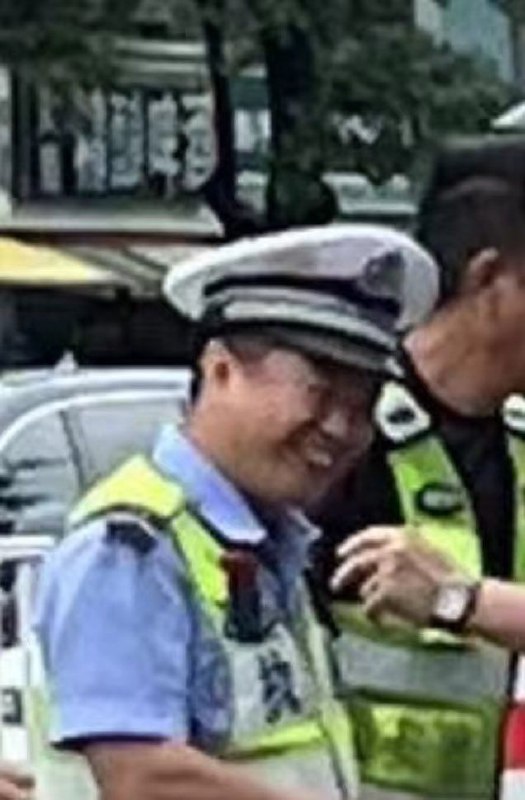 丰收的喜悦🤭 严查 #电瓶车感谢来自某频道的投稿！丰收的喜悦🤭 严查 #电瓶车感谢来自某频道的投稿！