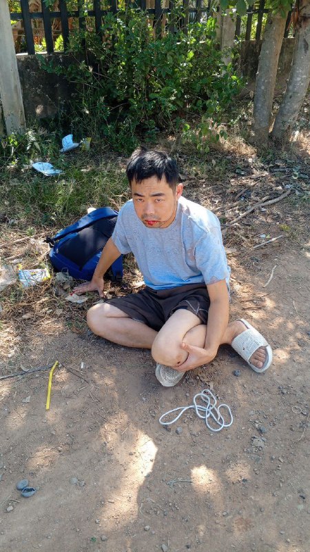 #网友投稿：今天下午一名中国人在巴域一条大马路上被发现，身上还有伤痕