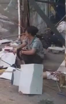 人间惨剧山西 #晋中 太谷（9.6）夫妻吵架，女婿开车撞丈母娘家，结果撞死儿子……网传，警方通报为准人间惨剧山西 #晋中 太谷（9.6）夫妻吵架，女婿开车撞丈母娘家，结果撞死儿子……网传，警方通报为准