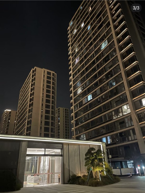 一名女子称，21年以182万的总价，首付60万，贷款122万在宁波买了套期房