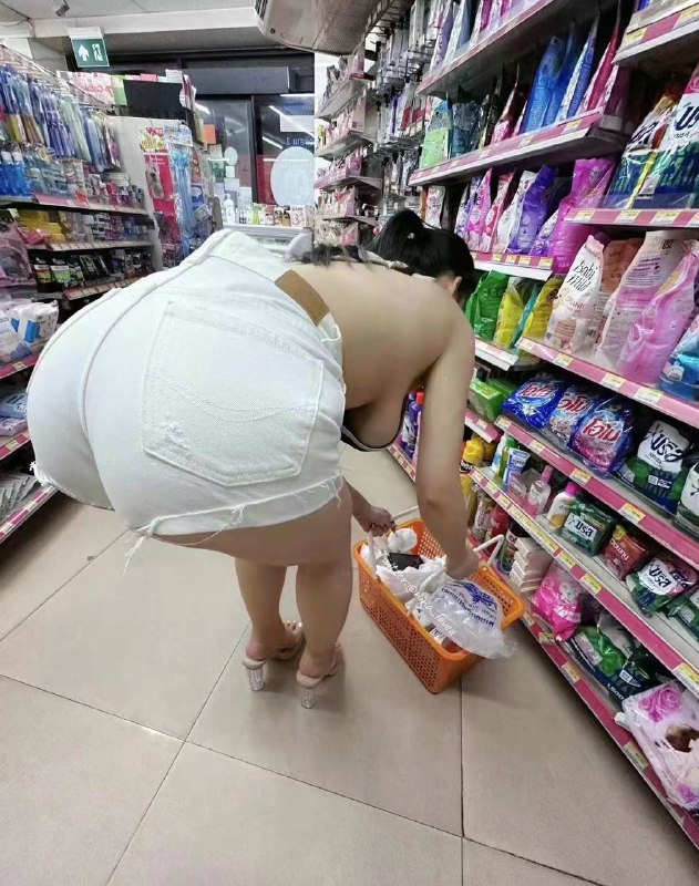 帅哥进来按摩 spa #恋老 #技师by 匿名投稿帅哥进来按摩 spa #恋老 #技师by 匿名投稿