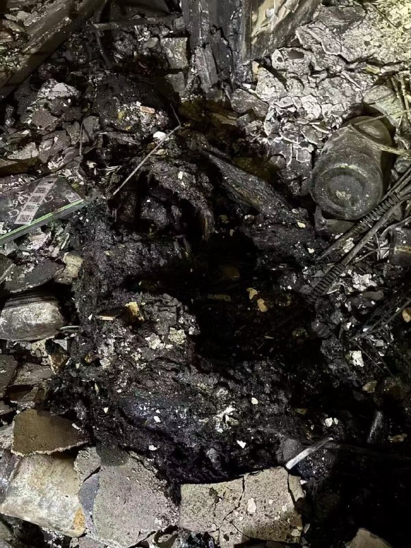 消防 及 警方 进入 #火灾 遗址 搜证 #尸体#火灾 #恐怖 香港 🇭🇰 大火 #事件 #后续#香港 #火灾 大火 最新遇难人数公布遇难者 增至151人警方 哽咽 介绍搜救进展：部分遗体化为灰烬或未必完整...感谢家人们投稿！消防 及 警方 进入 #火灾 遗址 搜证 #尸体#火灾 #恐怖 香港 🇭🇰 大火 #事件 #后续#香港 #火灾 大火 最新遇难人数公布遇难者 增至151人警方 哽咽 介绍搜救进展：部分遗体化为灰烬或未必完整...感谢家人们投稿！