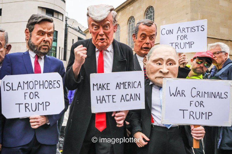 伦敦 #抗议 #特朗普 访问成千上万的人走上英国首都街头，表达对美国总统访问的抗议