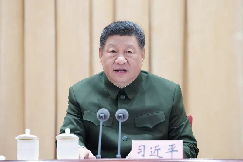 习近平要求军队思想整风：高级干部要懂法纪明规矩知敬畏解放军高层接连落马后，中共总书记、中国国家主席、中央军委主席习近平在解放军全军高级干部培训班开班式上强调，开展思想整风，深化政治整训，军队高级干部要懂法纪、明规矩、知敬畏