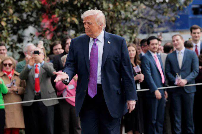 川普表示，如有必要，美国将为船只提供护航，确保其安全通过霍尔木兹海峡