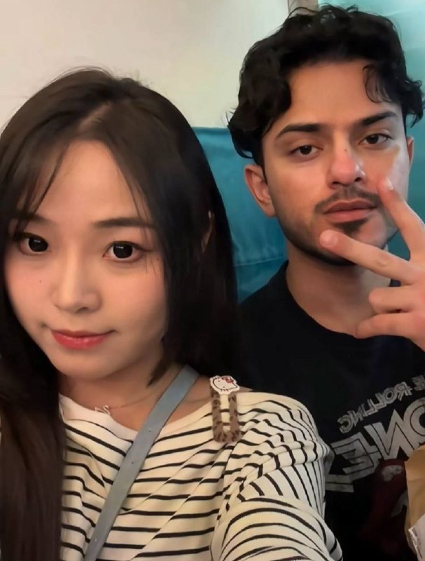 #中科院巴籍留学生翻车 #崇洋媚外惨案 #偷拍视频挂外网 #研究所包庇争议 #外国滤镜碎一地 #吃瓜前线炸锅爆料劲爆！中科院昆明植物研究所巴籍留学生Muhammad Asad Salim被曝惊天大瓜！家里老婆孩子齐全，竟在中国狂骗数十名女性，偷拍性爱视频上传境外色情网站！受害女生爆料：研究所和导师早已知情却故意包庇，奖学金照发，让他继续“浪”！真相扒皮更让人头皮发麻的是，那些被哄得腿软的妹子，以为遇到了真爱，结果不仅被偷拍，视频还被挂外网遭万人围观嘲笑！从昆明到仙本那，有些女生对洋人滤镜碎一地，三言两语就掏心掏肺，最后落得个“亚洲马桶”的羞辱称号——这崇洋媚外的代价，也太惨烈了！全网炸锅视频截图、留言实锤全网疯传，评论区直接沦陷！有人骂渣男该滚出中国，有人怒其不争——姑娘们，长点心吧！那些冲着“外国滤镜”就双腿发软的，醒醒！这波瓜吃得人血压飙升，快转给身边人避雷！🔥感谢家人们投稿！#中科院巴籍留学生翻车 #崇洋媚外惨案 #偷拍视频挂外网 #研究所包庇争议 #外国滤镜碎一地 #吃瓜前线炸锅爆料劲爆！中科院昆明植物研究所巴籍留学生Muhammad Asad Salim被曝惊天大瓜！家里老婆孩子齐全，竟在中国狂骗数十名女性，偷拍性爱视频上传境外色情网站！受害女生爆料：研究所和导师早已知情却故意包庇，奖学金照发，让他继续“浪”！真相扒皮更让人头皮发麻的是，那些被哄得腿软的妹子，以为遇到了真爱，结果不仅被偷拍，视频还被挂外网遭万人围观嘲笑！从昆明到仙本那，有些女生对洋人滤镜碎一地，三言两语就掏心掏肺，最后落得个“亚洲马桶”的羞辱称号——这崇洋媚外的代价，也太惨烈了！全网炸锅视频截图、留言实锤全网疯传，评论区直接沦陷！有人骂渣男该滚出中国，有人怒其不争——姑娘们，长点心吧！那些冲着“外国滤镜”就双腿发软的，醒醒！这波瓜吃得人血压飙升，快转给身边人避雷！🔥感谢家人们投稿！