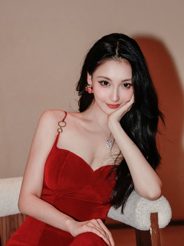蔡崇信绯闻女友王秋怡，请文明欣赏感谢家人们投稿！蔡崇信绯闻女友王秋怡，请文明欣赏感谢家人们投稿！
