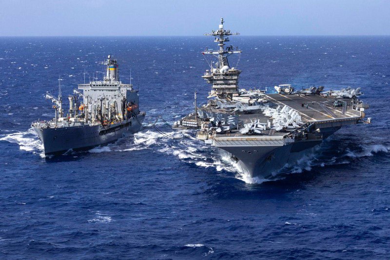 美国中央司令部证实，自2003年以来，美国海军首次有3个航母打击群同时在中东地区执行任务