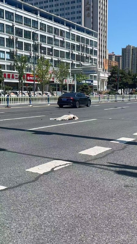 完蛋感谢家人们投稿！完蛋感谢家人们投稿！