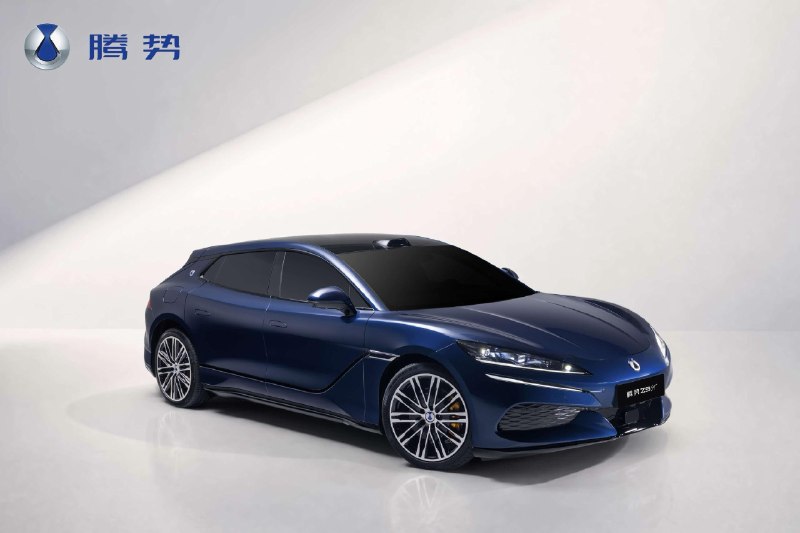 腾势 Z9GT 海外爆款午夜蓝全球色即将登陆国内，全球同源设计