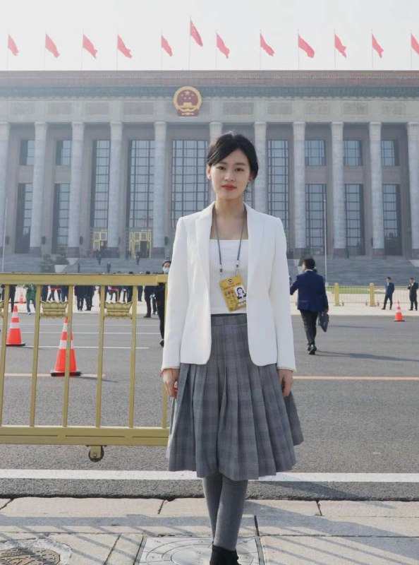 #爱国 #美女 太渴望进步了！#爱国 #美女 太渴望进步了！