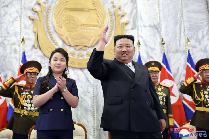 #朝鲜 建政（九九节）75周年阅兵式活动8日晚在首都平壤金日成广场举行