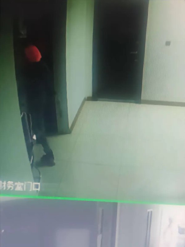 8月5日凌晨4时左右,孩子睡梦中在兰州大奔机电设备有限公司员工宿舍内被伪装打扮的同事 #割喉 出事后,公司不闻不问,医药费家属自付,嫌犯潜逃后被抓获,公安机关人故意伤害罪对其进行十日治安拘留by 匿名投稿8月5日凌晨4时左右,孩子睡梦中在兰州大奔机电设备有限公司员工宿舍内被伪装打扮的同事 #割喉 出事后,公司不闻不问,医药费家属自付,嫌犯潜逃后被抓获,公安机关人故意伤害罪对其进行十日治安拘留by 匿名投稿