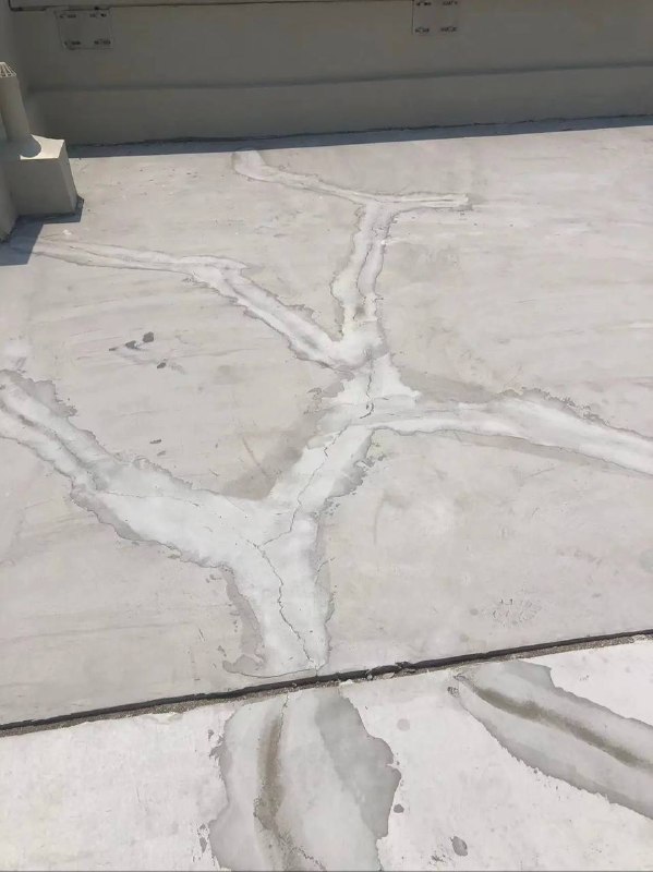 深特发——房地产行业笑柄