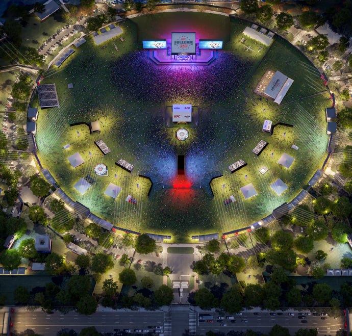 白宫南草坪正搭建八角笼格斗场，UFC：将发8.5万张免费票美国娱乐和体育电视台（ESPN）5月26日报道，美白宫南草坪正搭建八角笼格斗场