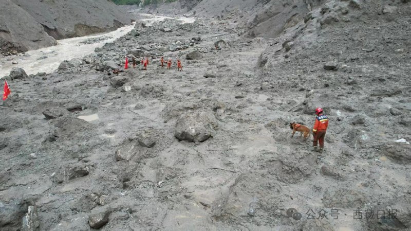吉隆口岸泥石流灾害：口岸大楼仅剩钢筋骨架，7 人遇难 544 人失联8 月 26 日上午，因尼泊尔一侧发生泥石流，造成西藏日喀则市吉隆县吉隆口岸重大人员伤亡