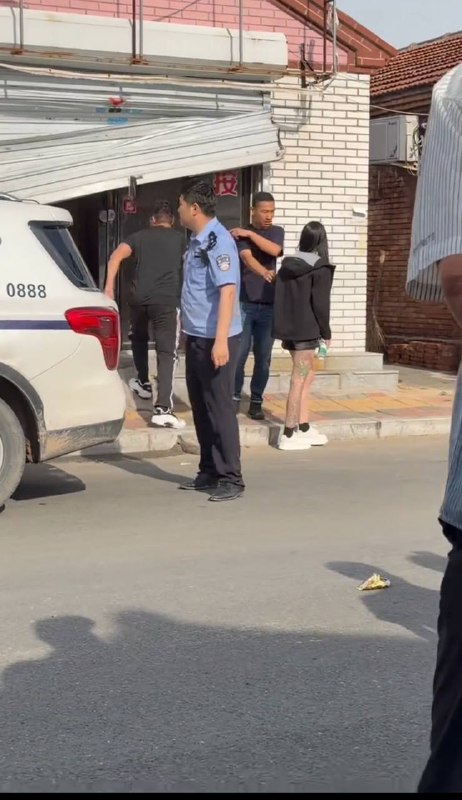 天津 静海的 按摩店 被举报了 #技师 别乱拍了 ！家人们 ！感谢家人们投稿！天津 静海的 按摩店 被举报了 #技师 别乱拍了 ！家人们 ！感谢家人们投稿！