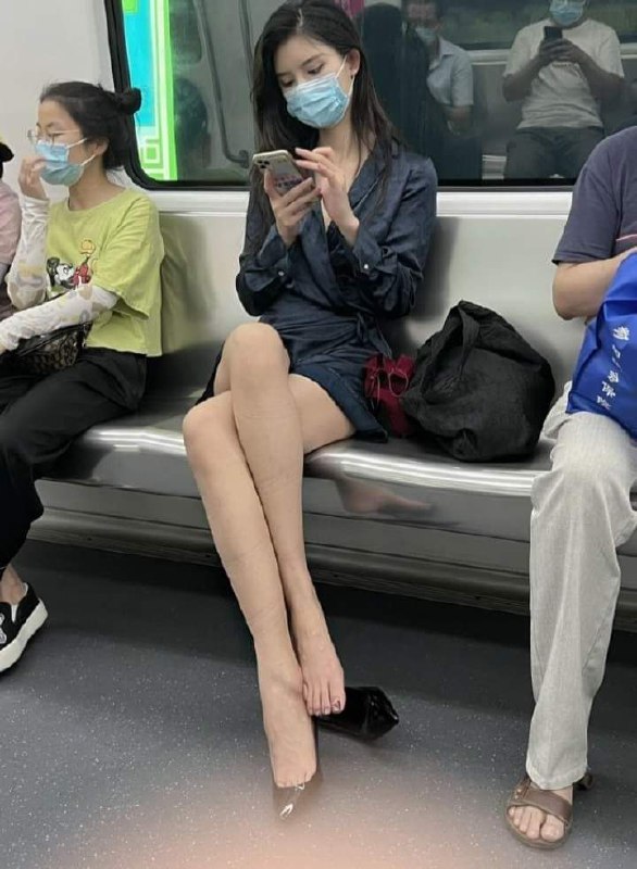 我就看妳什麼時候把鞋穿起來🧐#阿朱