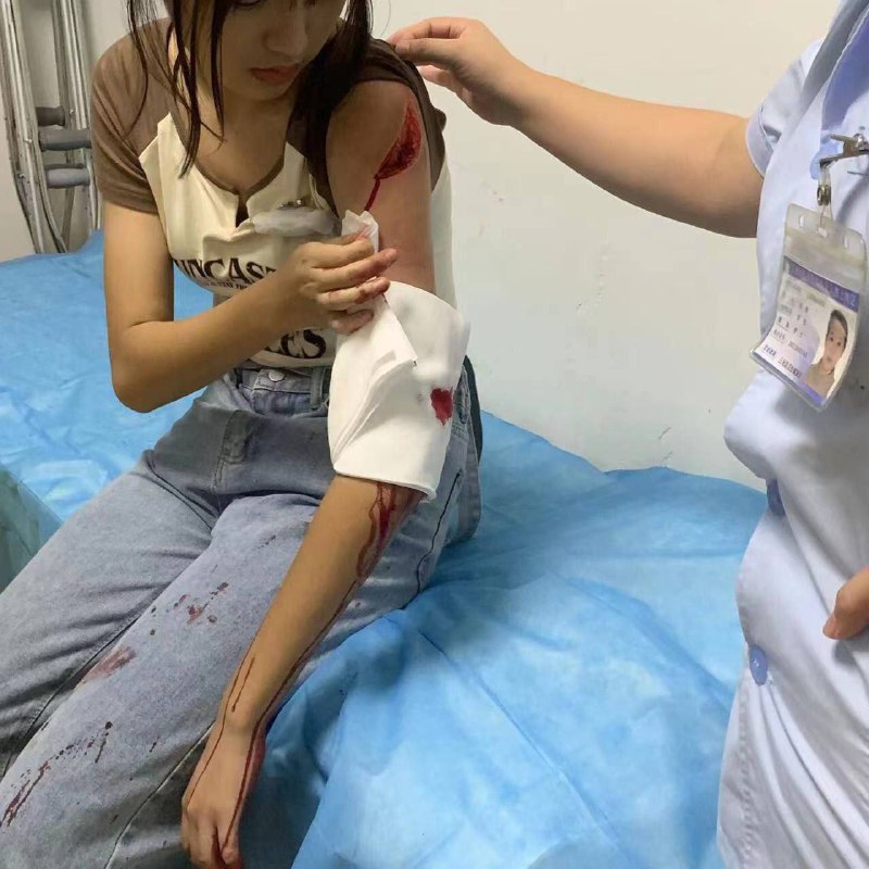 #精神小妹 砍人 #刀仔🔪by 匿名投稿#精神小妹 砍人 #刀仔🔪by 匿名投稿