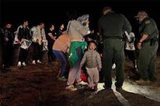 #偷渡申请美国签证被拒签，说明美国并不欢迎您，而您不得不偷渡美国，强行进入美国，breaking and entering. 要脸吗这是什么逻辑？#偷渡申请美国签证被拒签，说明美国并不欢迎您，而您不得不偷渡美国，强行进入美国，breaking and entering. 要脸吗这是什么逻辑？