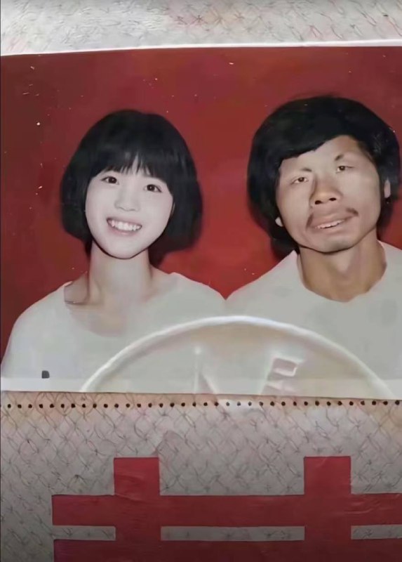 😑 图干什么呢 ？ #结婚照