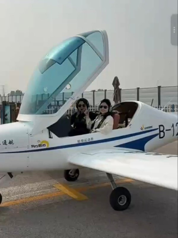 本次飞行是 #刘俊华(会员)机长本场空域单飞，会员机长就是是东时双悦通航的付费注册会员