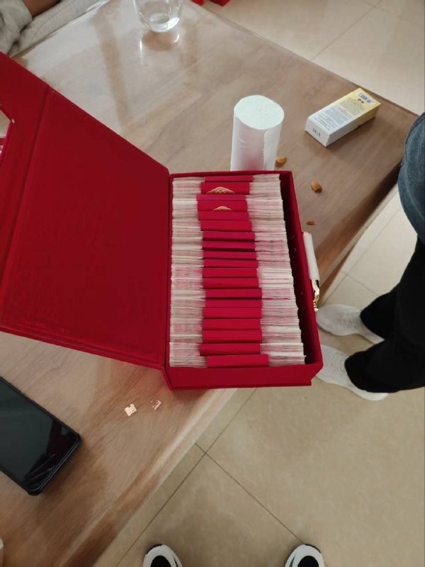 河北正定还有这种习俗？男方支付了18.8万彩礼，结果女方回了个石头🗿感谢家人们投稿！河北正定还有这种习俗？男方支付了18.8万彩礼，结果女方回了个石头🗿感谢家人们投稿！